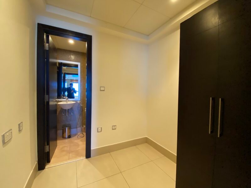 Modern Studio in Pearl
